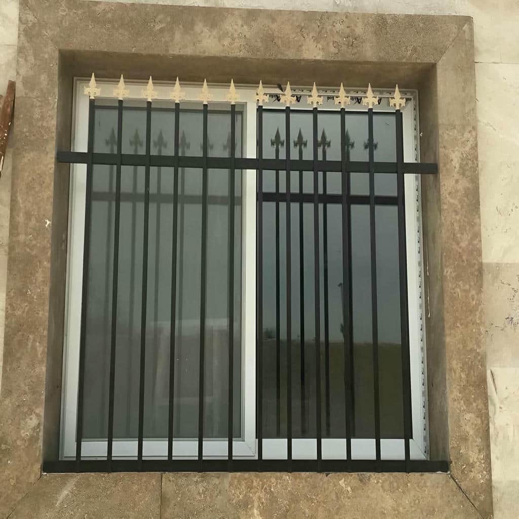 نصب نرده حفاظ پشت پنجره فرفورژه در نوشهر