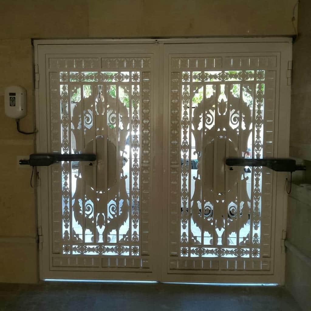 جک پارکینگی درب حیاط در دماوند