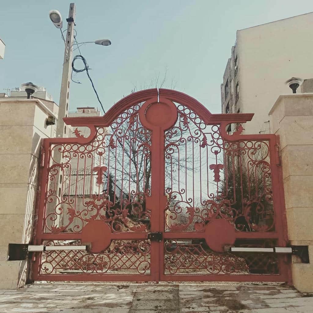 جک پارکینگی درب حیاط در کردان