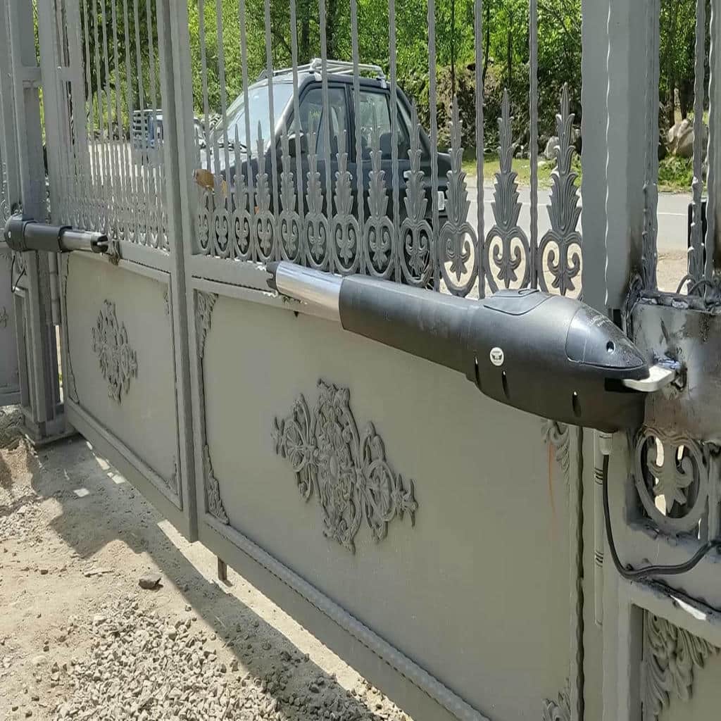 جک درب حیاط در بندر دیلم