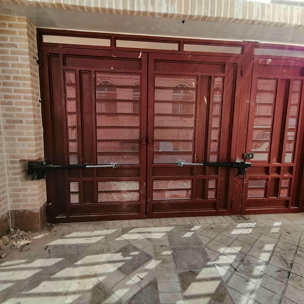 جک پارکینگی درب حیاط در بابل