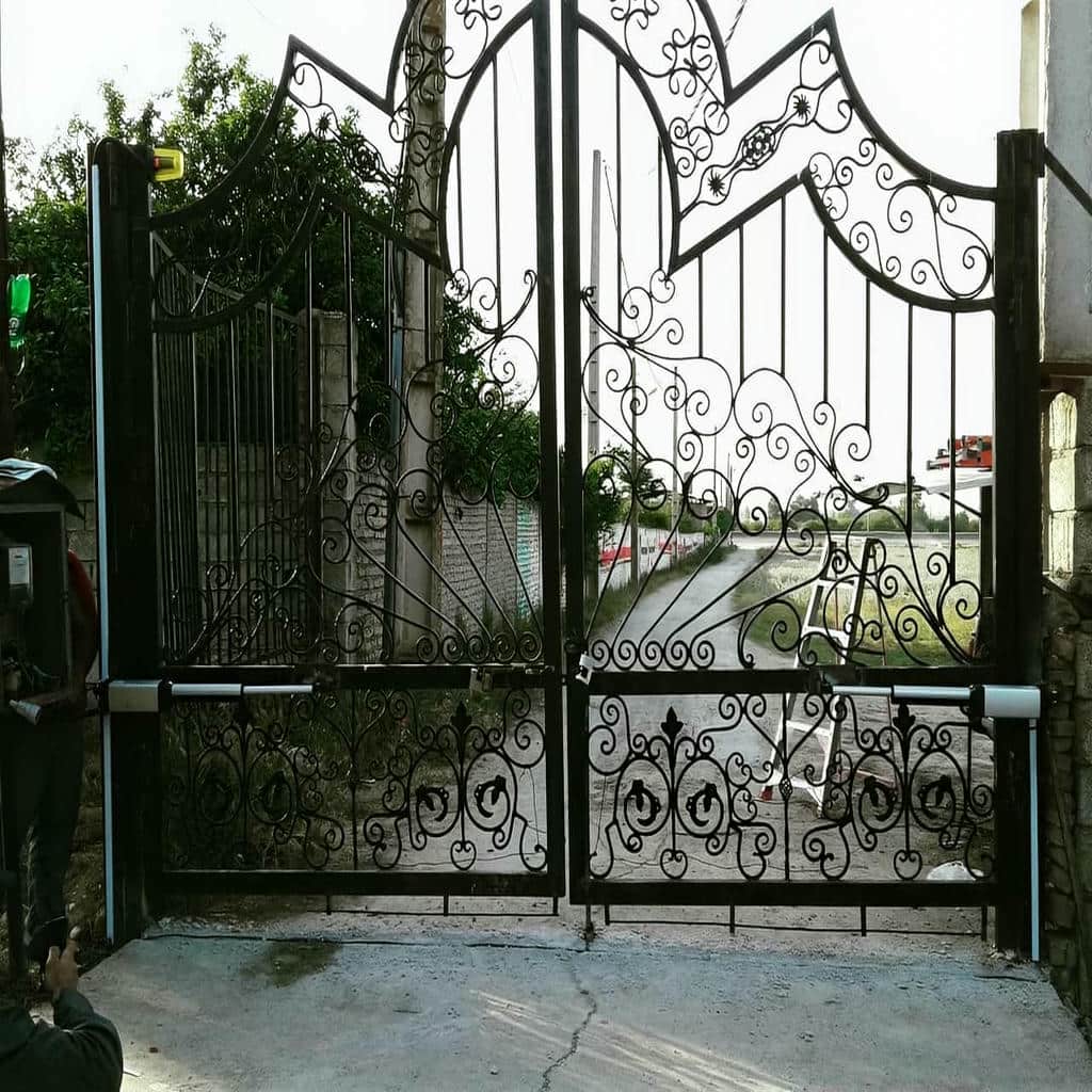 جک پارکینگی درب حیاط در تهران
