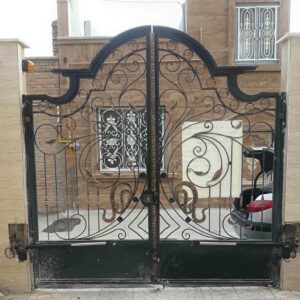 جک پارکینگی درب حیاط در قشم