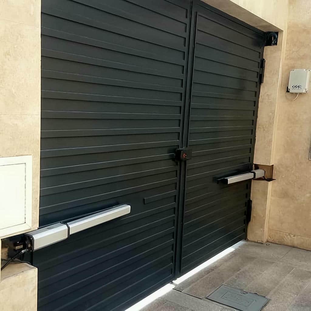 جک پارکینگی درب حیاط در بوشهر
