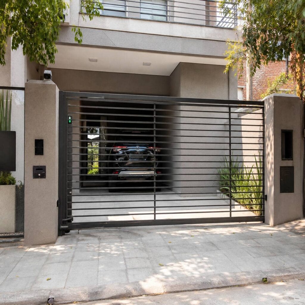 نصب جک پارکینگی درب حیاط ریلی در اشتهارد