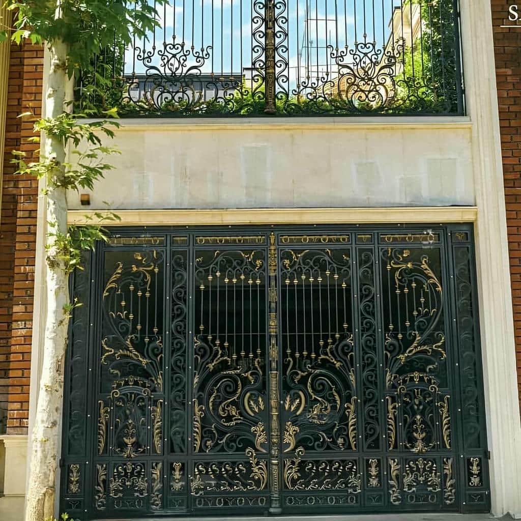 درب پارکینگ حیاط فرفورژه در بندرعباس