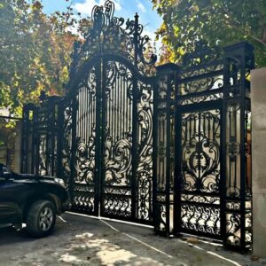 درب حیاط فرفورژه در بندر چابهار