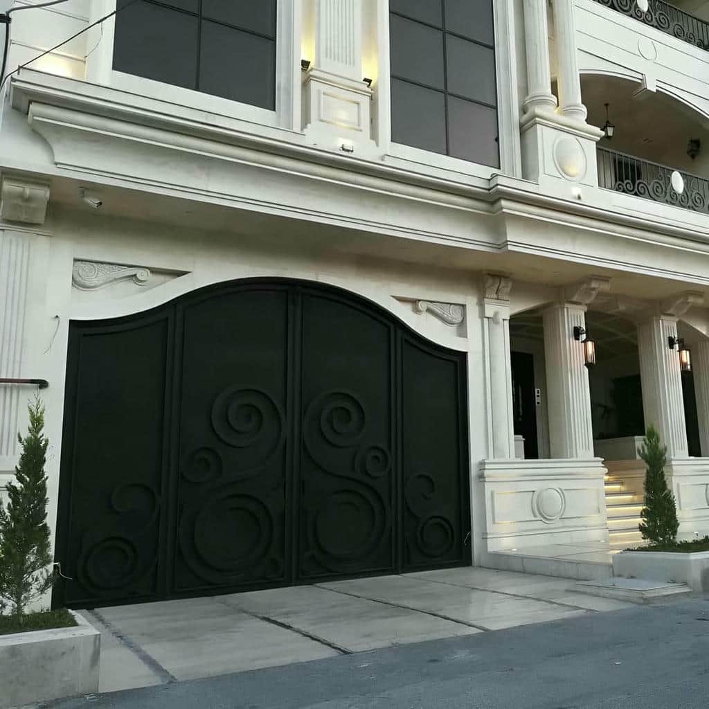 فروش درب پارکینگ حیاط فرفورژه وزن لنگه در رفسنجان
