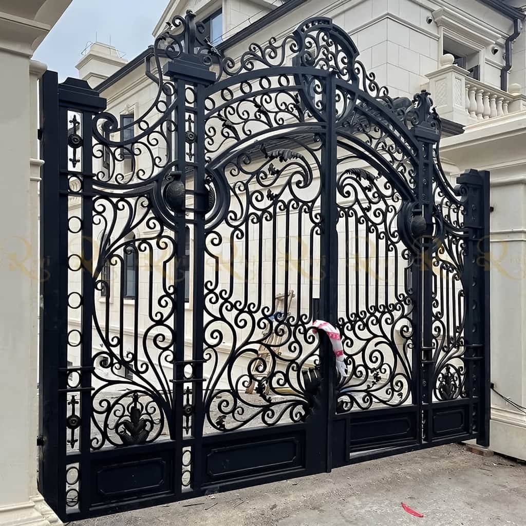 قیمت درب حیاط فرفورژه پارکینگی در ساری