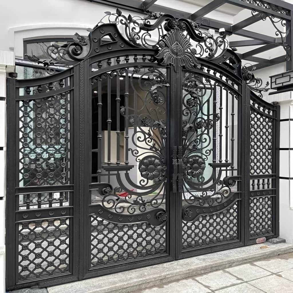 قیمت درب پارکینگ حیاط فرفورژه رنگ ضدزنگ در بندرعباس