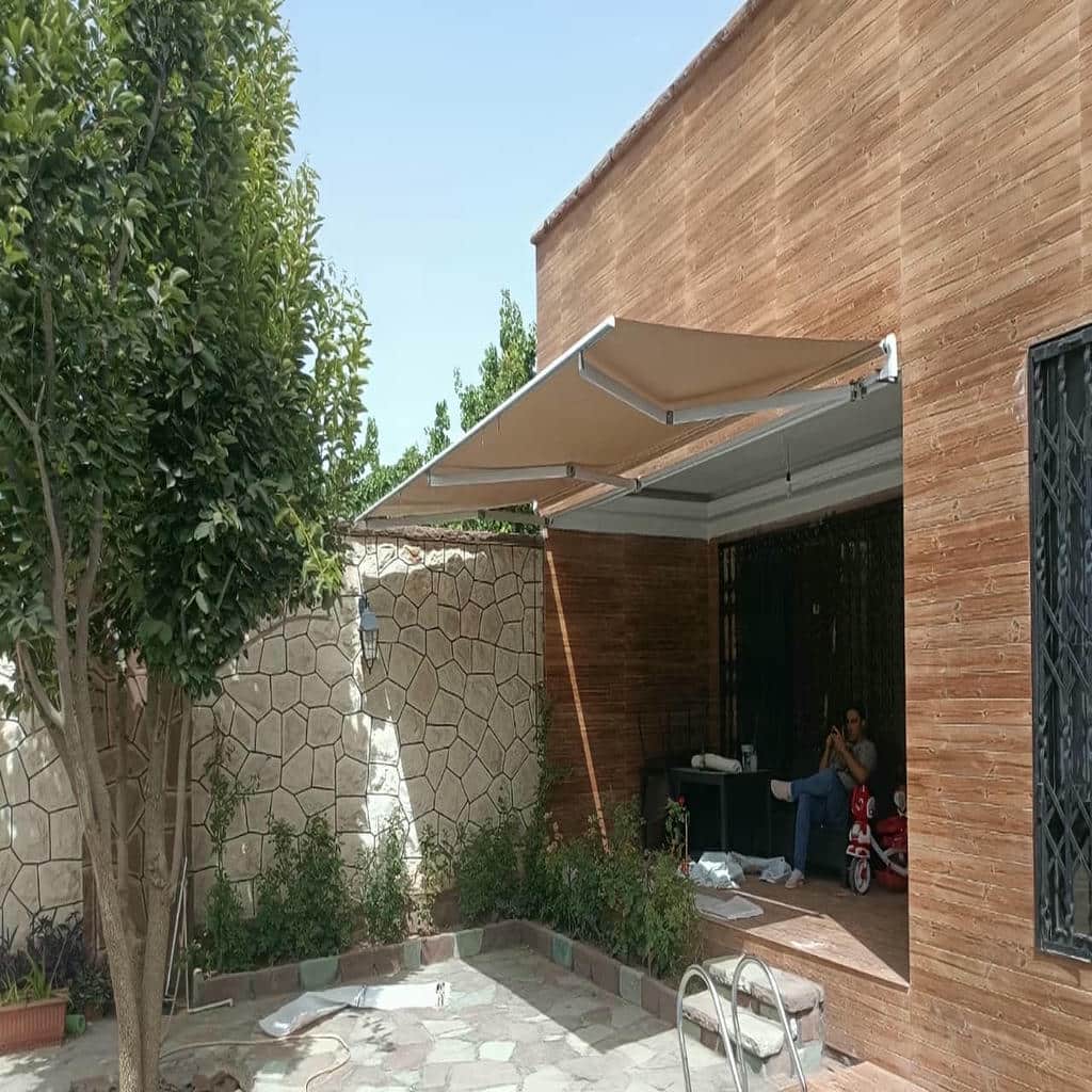 سایبان برقی با پارچه ضد UV و رنگ هماهنگ با دکور