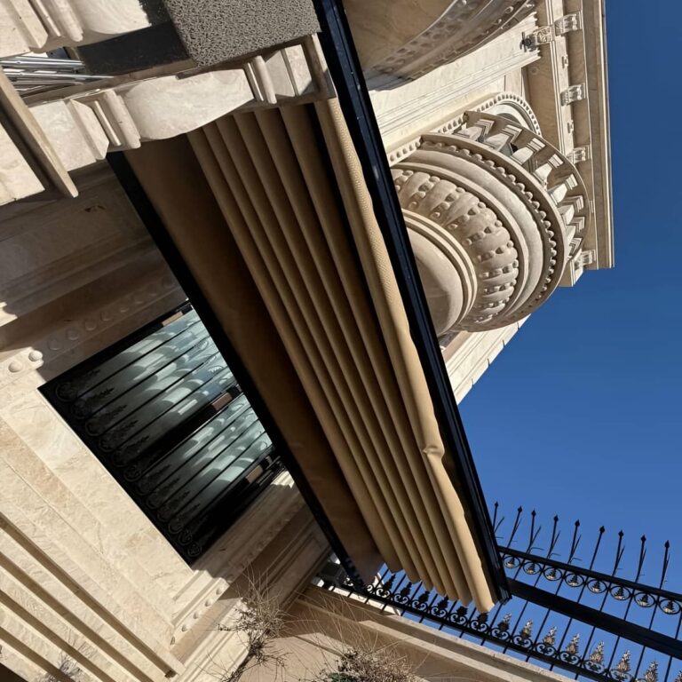 سقف برقی مدرن تراس