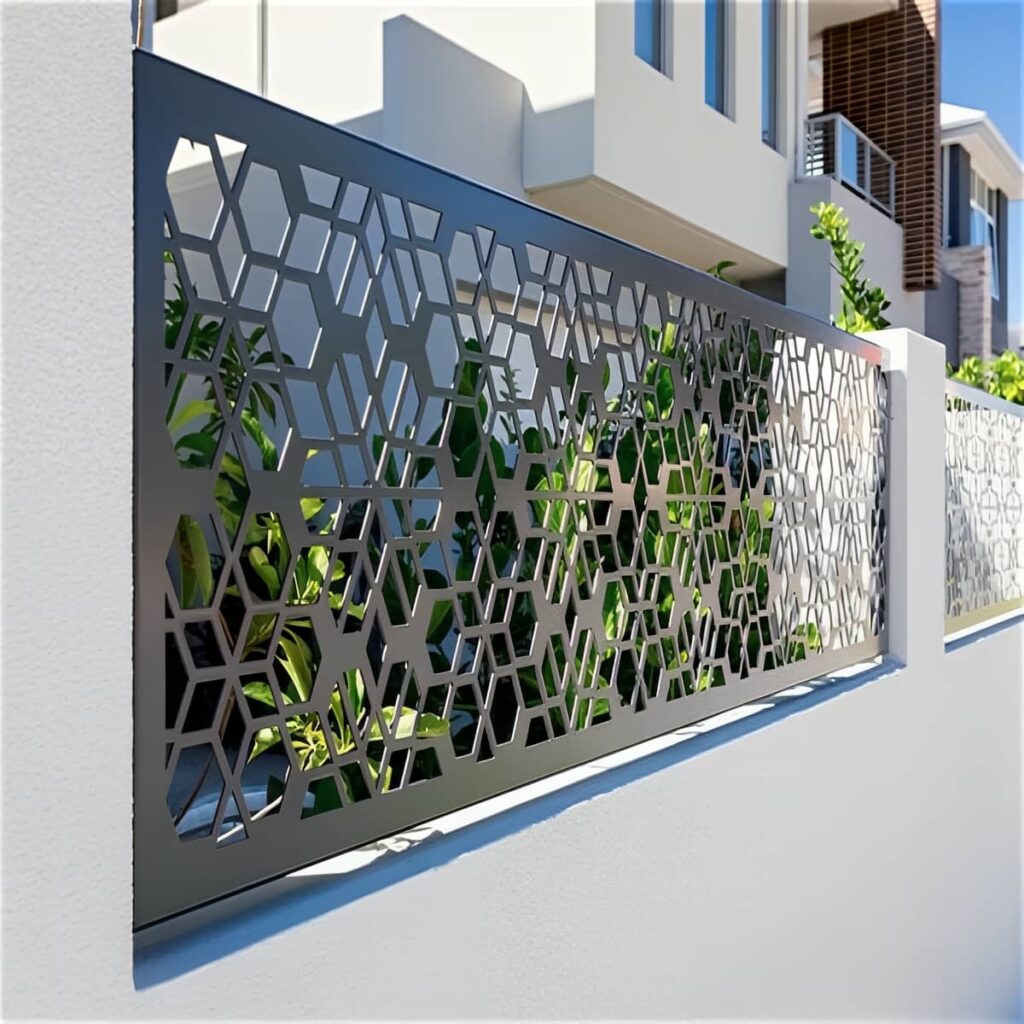 ساخت نرده سی ان سی لوکس با رنگ کوره‌ای