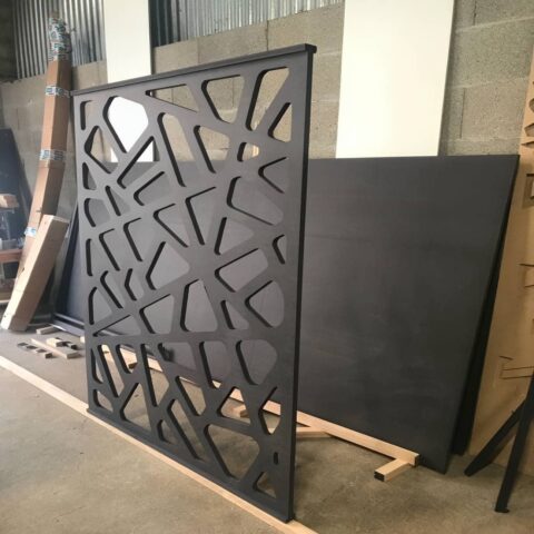 نرده CNC مدرن مینیمال