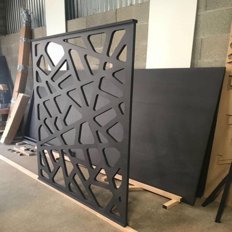 نرده CNC مدرن مینیمال
