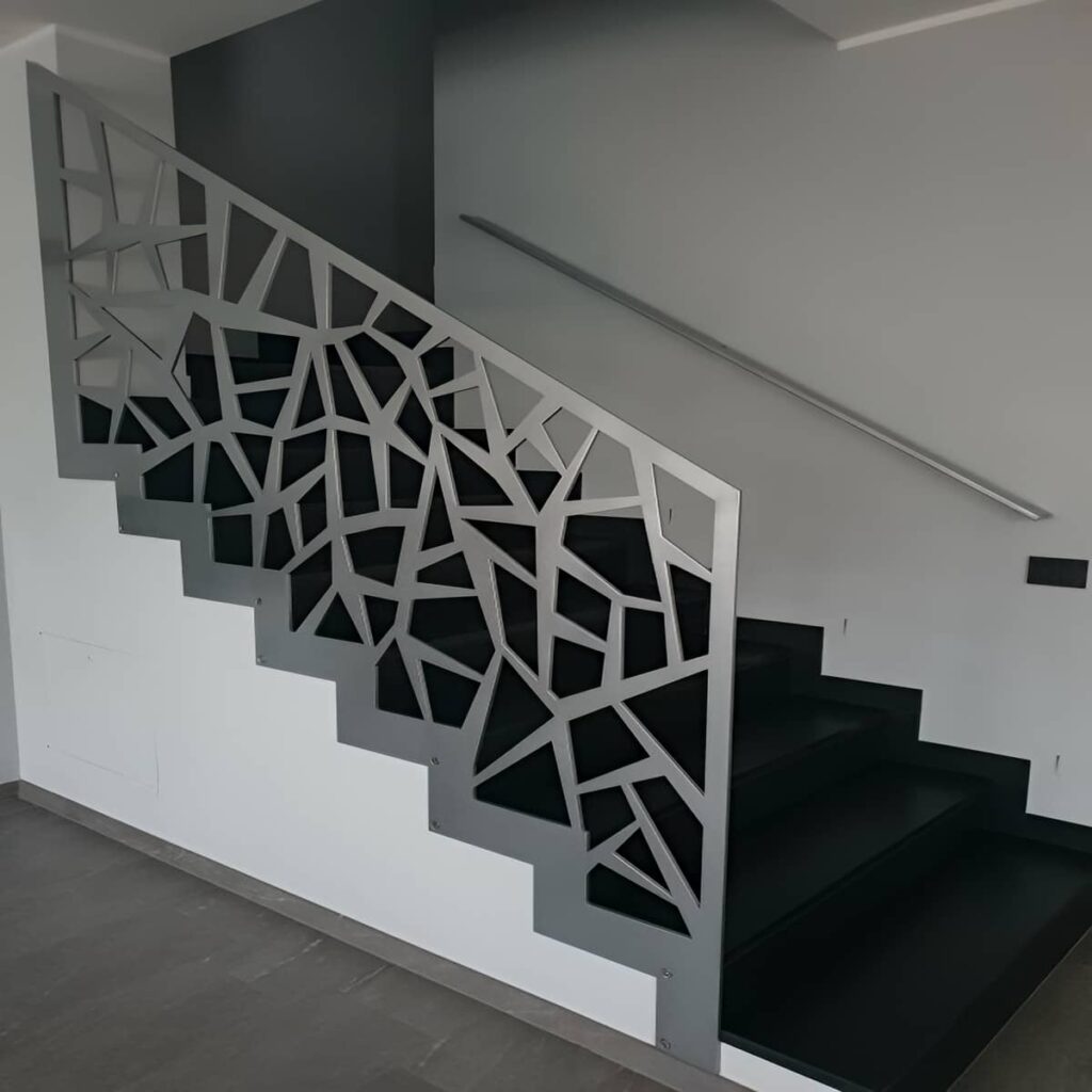 نرده لیزری لوکس با طرح هندسی