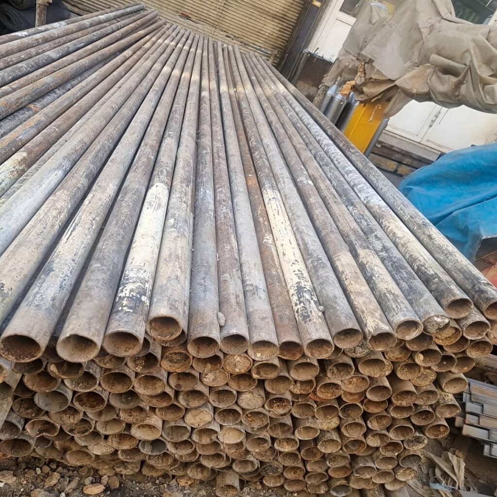 لوله داربست دست دوم بدون ترک و شکستگی بدنه
