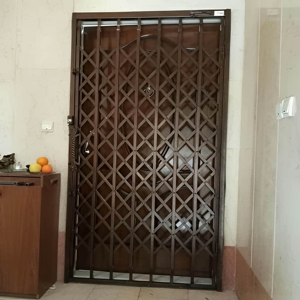 طرح ساده درب آکاردئونی پنج گل دوبل