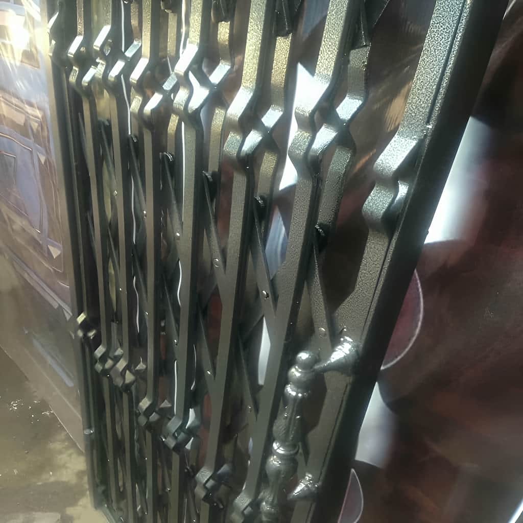 طرح ساده حفاظ آکاردئونی آهنی سه لوزی
