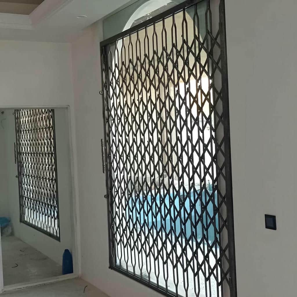 خرید حفاظ آکاردئونی کم جا راهرو برای مسیر باریک