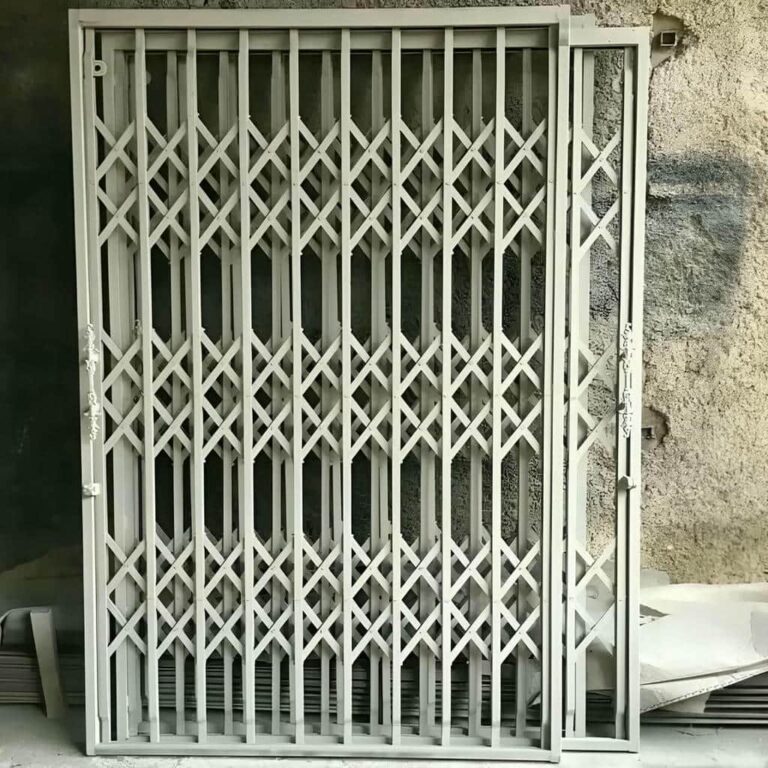 9 مدل درب آکاردئونی تسمه پهن آهنی