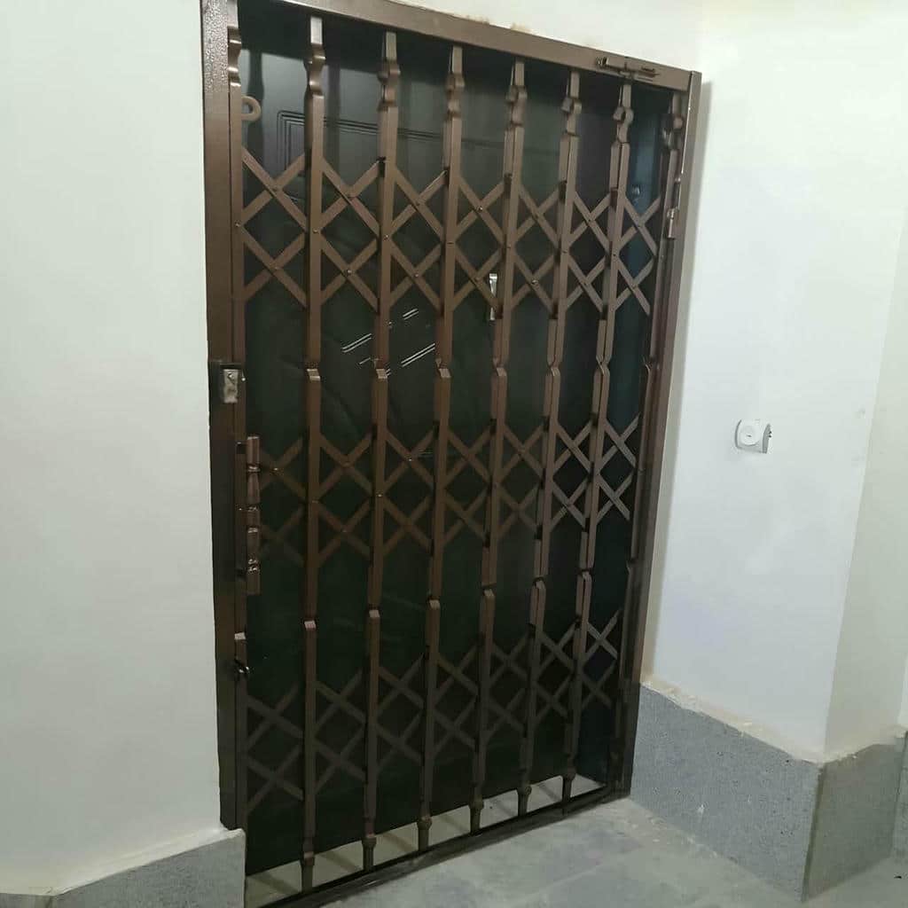 خرید درب آکاردئونی برای واحد اداری