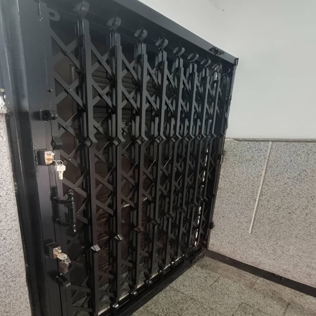 فروش حفاظ آکاردئونی کم جا راهرو مدل دوطرفه