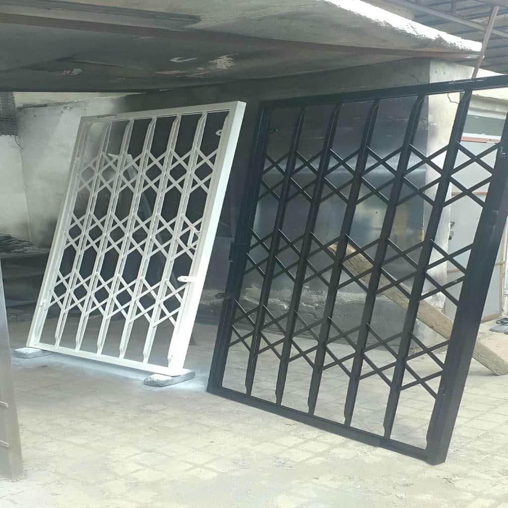 سفارش حفاظ آکاردئونی ورودی مجتمع دوطرفه