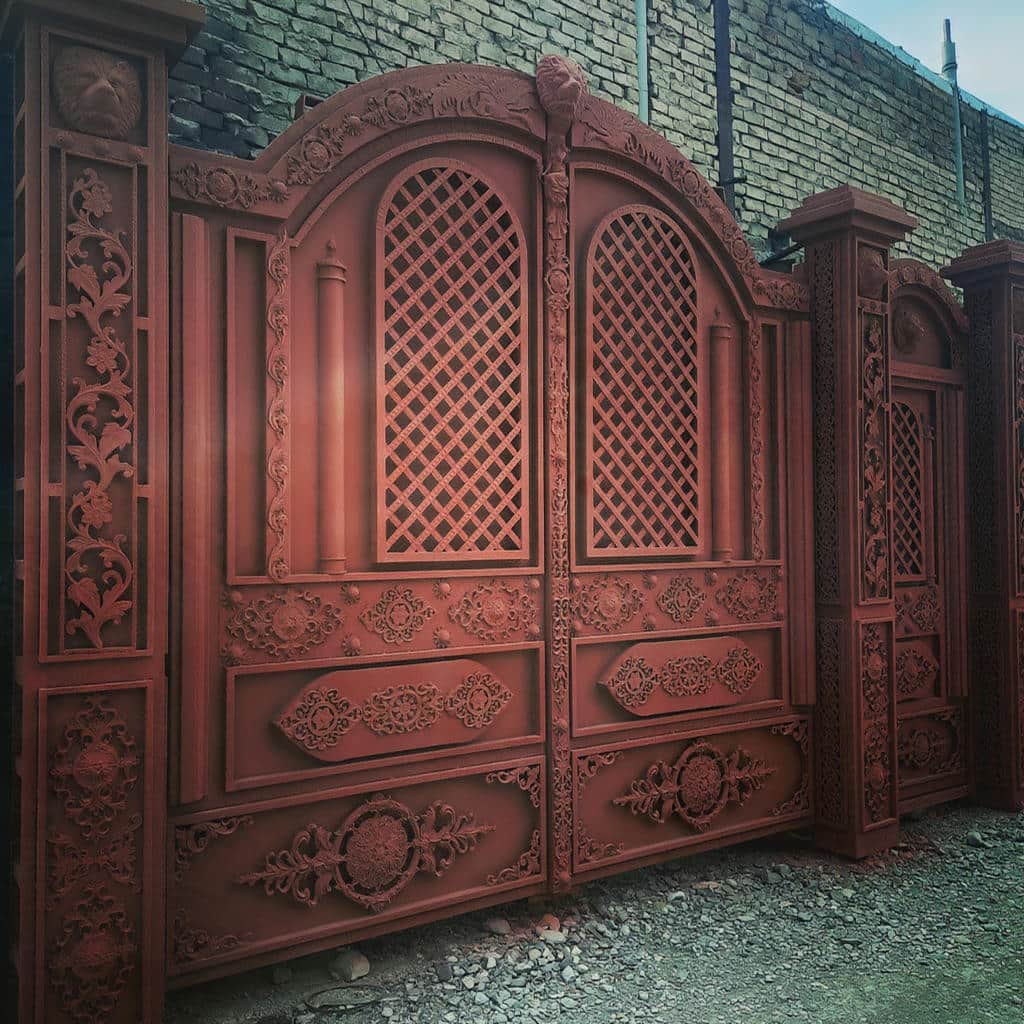 فروش درب کشویی ریل زمینی با طرح فرفورژه