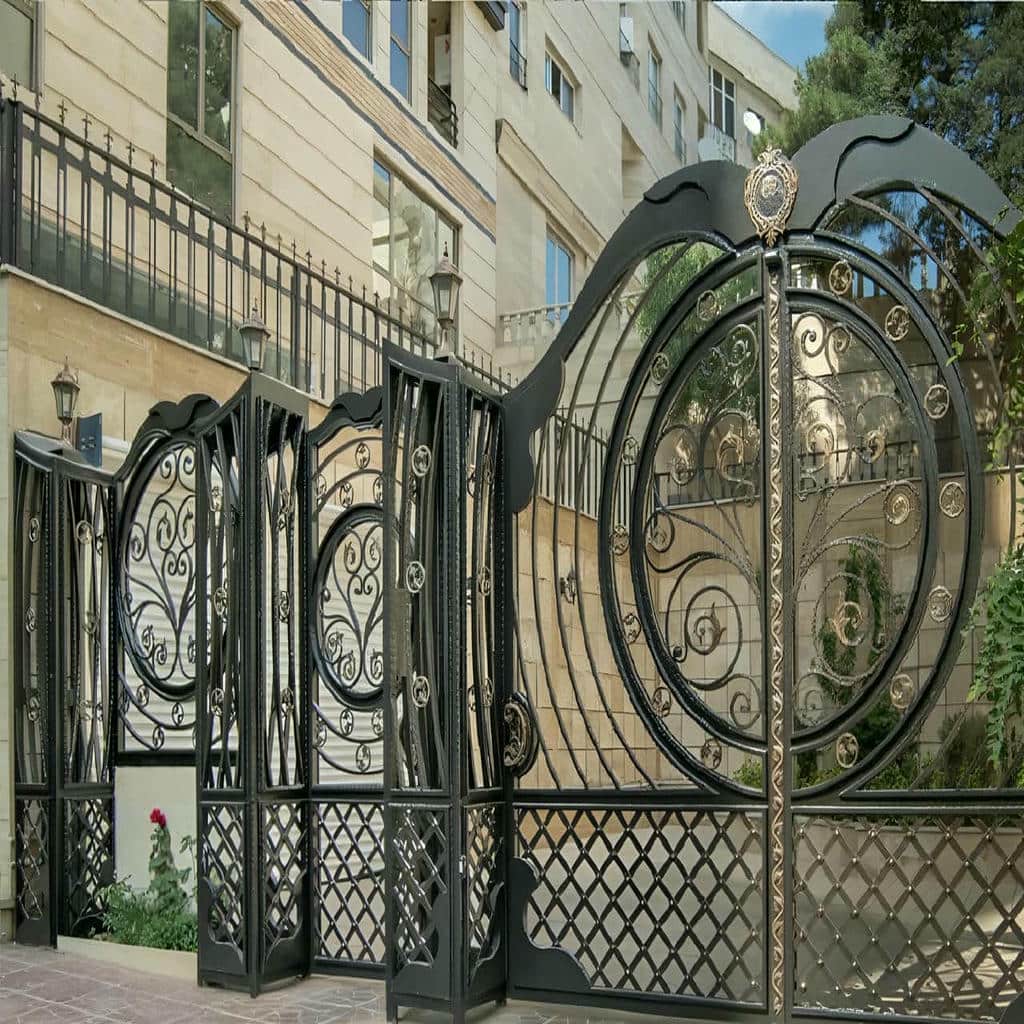 11 نمونه درب پارکینگ مدرن پنل مشبک