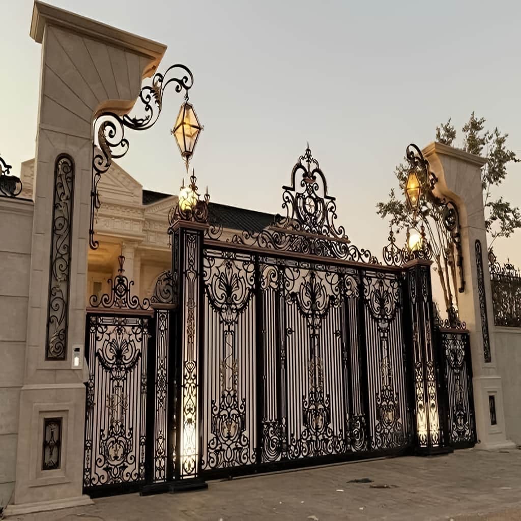 ساخت درب حیاط ورودی محوطه تمام پوشیده