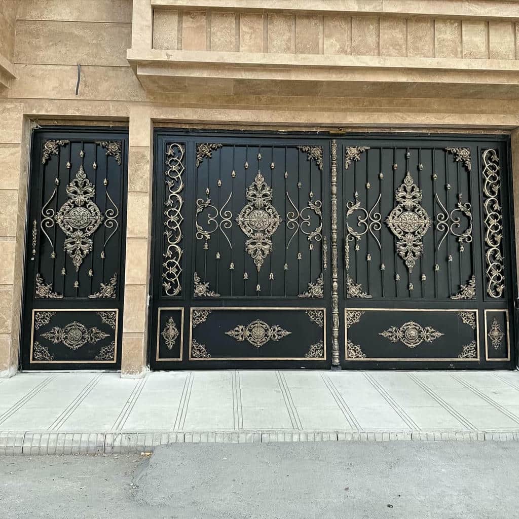 مزایا و معایب درب فرفورژه