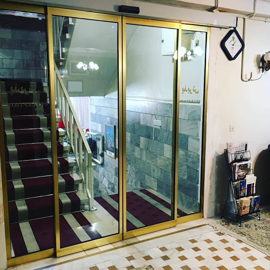 12 مدل درب شیشه ای اتوماتیک کشویی دو لت