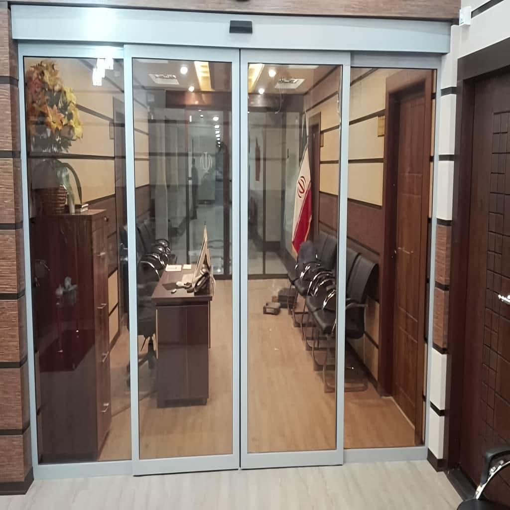 ساخت درب اتوماتیک شیشه ای لوکس هتلینگ با شیشه دودی