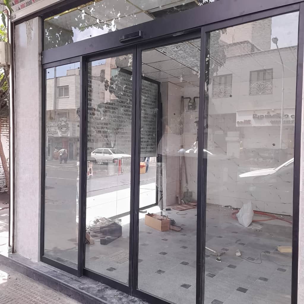 ساخت درب اتوماتیک شیشه ای لوکس هتلینگ با شیشه دودی