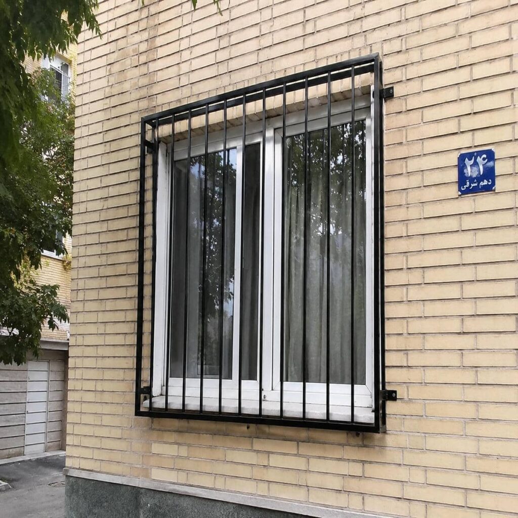 فروش حفاظ پنجره ساده خطی با طرح عمودی و افقی
