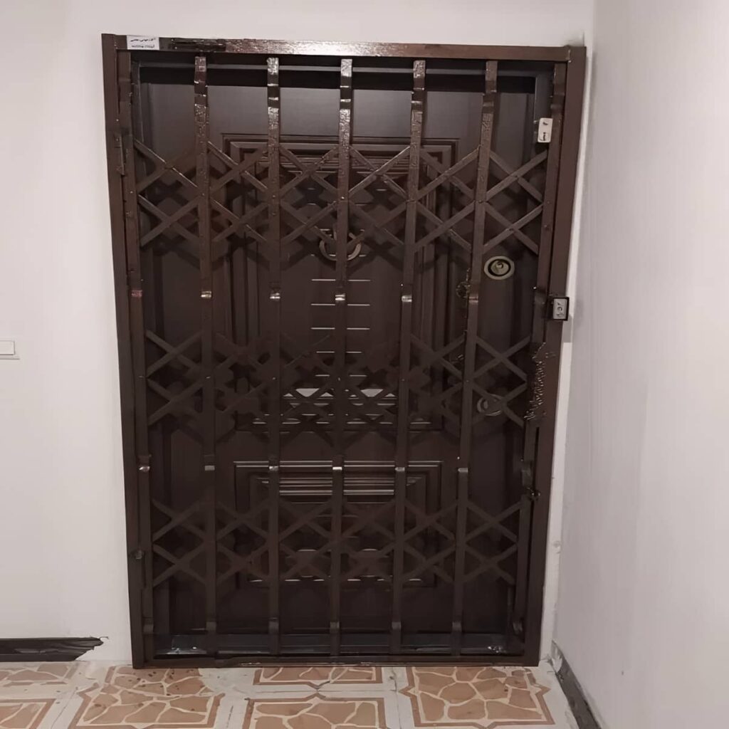گارد آکاردئونی با طراحی ورودی