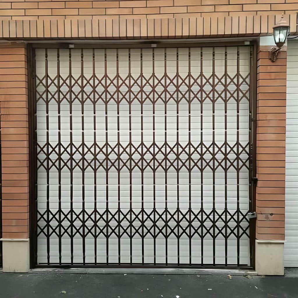 حفاظ آکاردئونی ورودی آپارتمان با طراحی تاشو