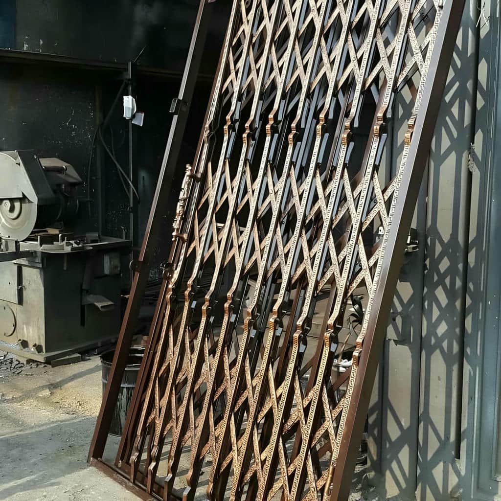 مرکز تخصصی عرضه محافظ درب آپارتمان با دوام و طول عمر بالا