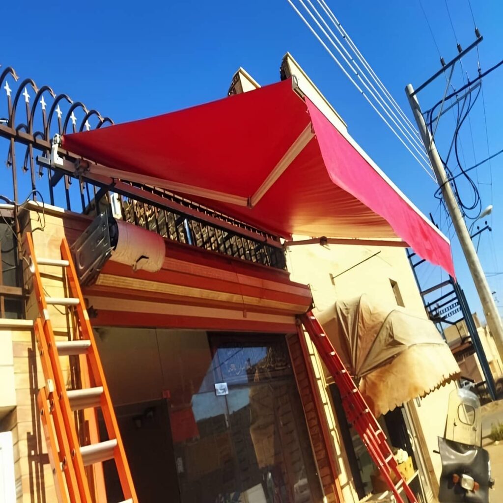 سایبان مغازه هماهنگ با نمای مدرن