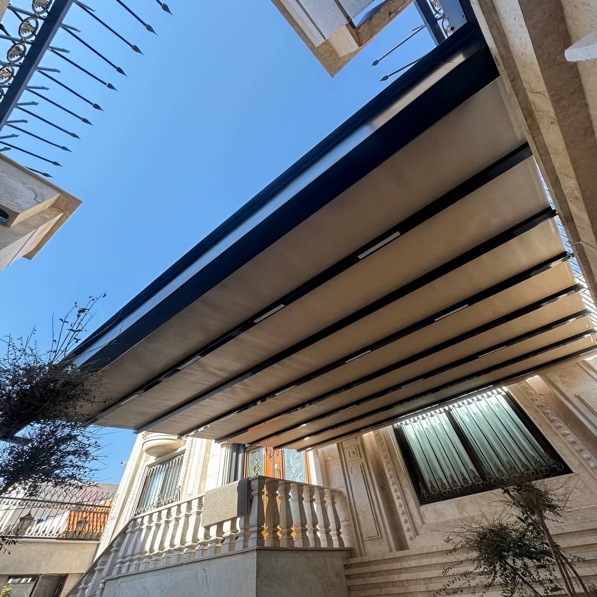 سقف متحرک پارچه ای جمع شونده