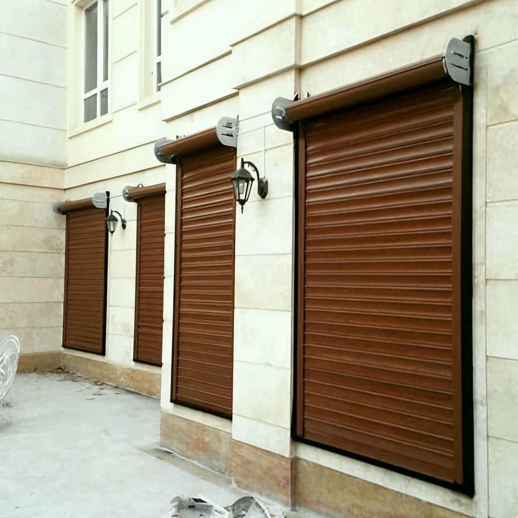 مرکز عرضه کرکره پنجره سفارشی برای بازسازی ساختمان‌های قدیمی