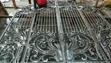 درب گلنرده دار فلزی با قاب مستحکم