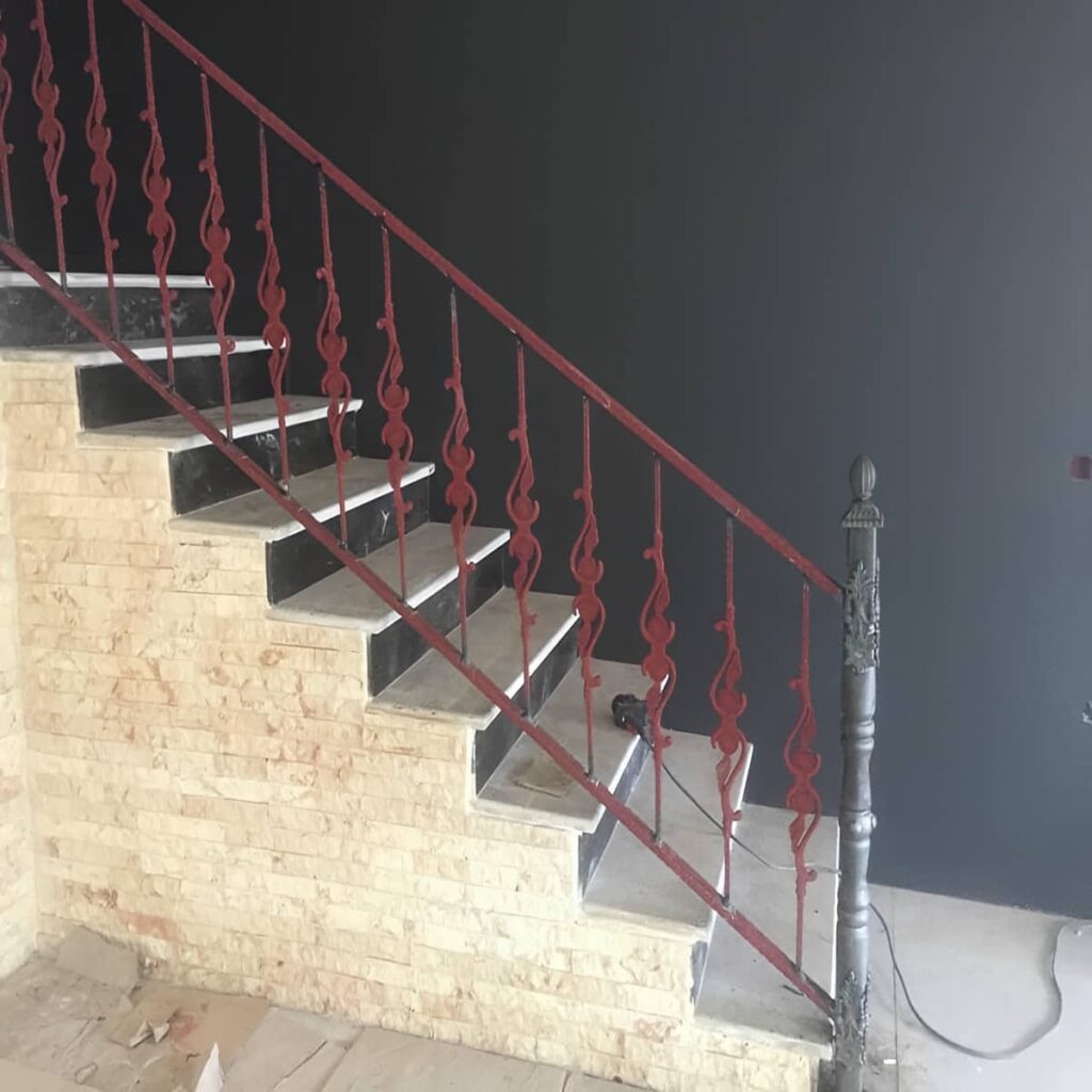نرده راه پله طرح کلاسیک