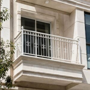 نرده پله فلزی مقاوم در فضای باز