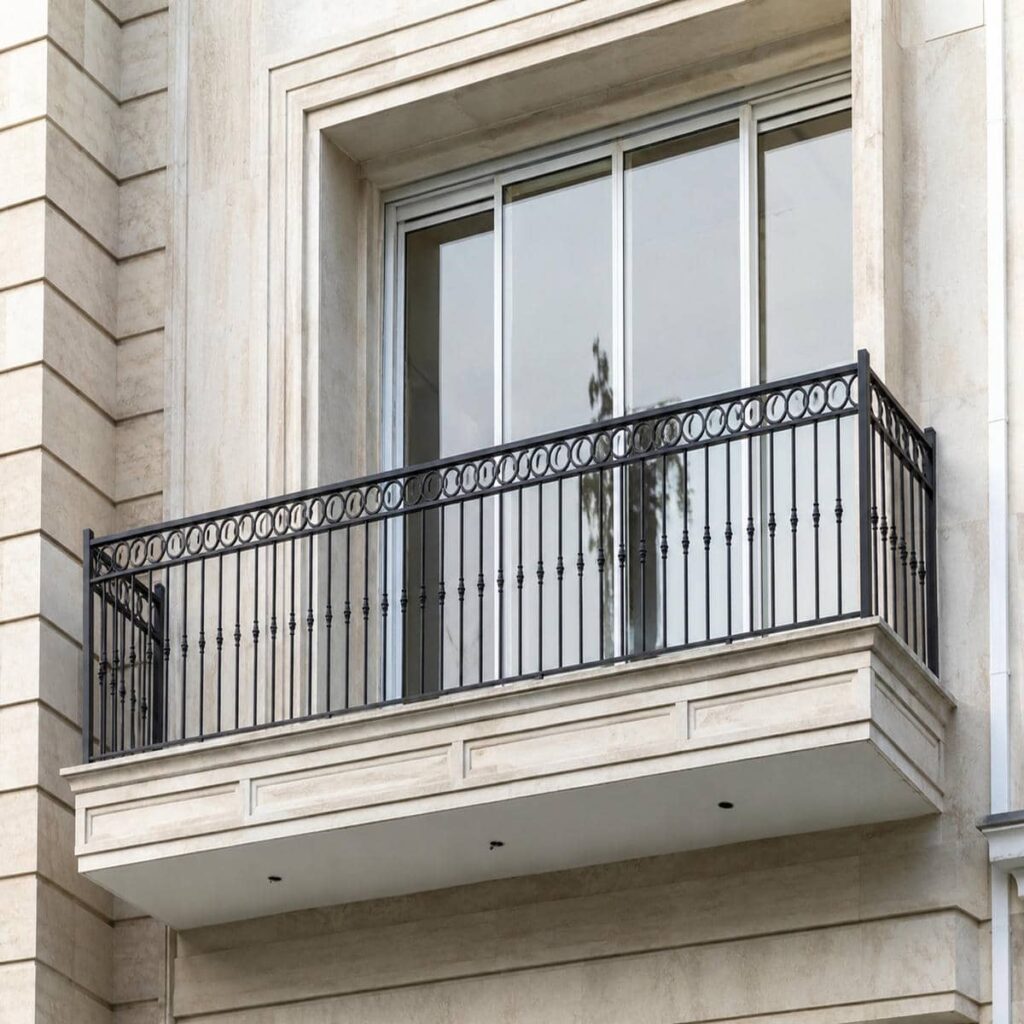 حفاظ راه پله با هندریل ساده و مقاوم